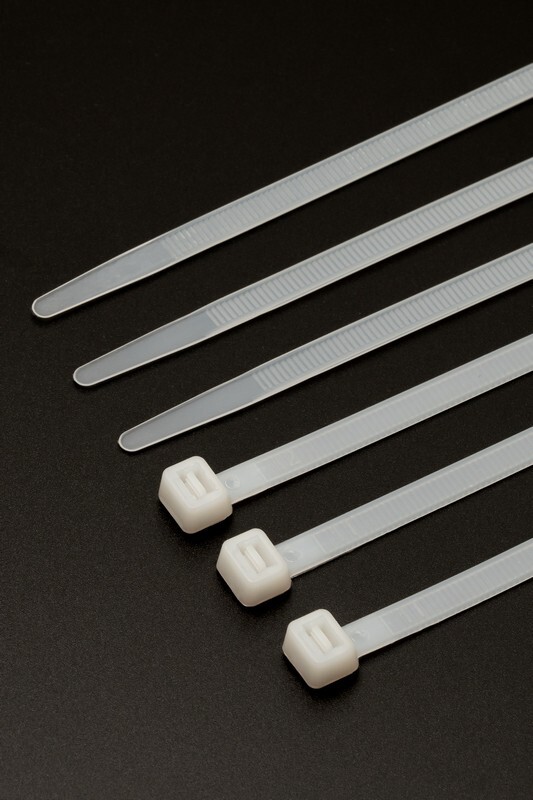 Хомут пластиковый 2,5*200 мм белый, 100 шт MASTERTOOL 20-1805 (524525) фото 1